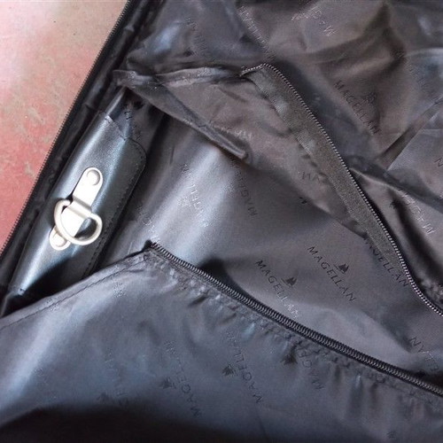 Magellan wheeled travel bag in good condition