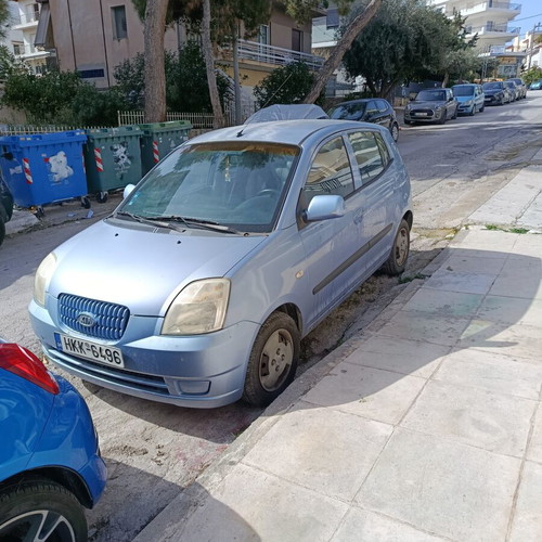 Kia Picanto 2006 model, 120000km, blue, manual petrol car