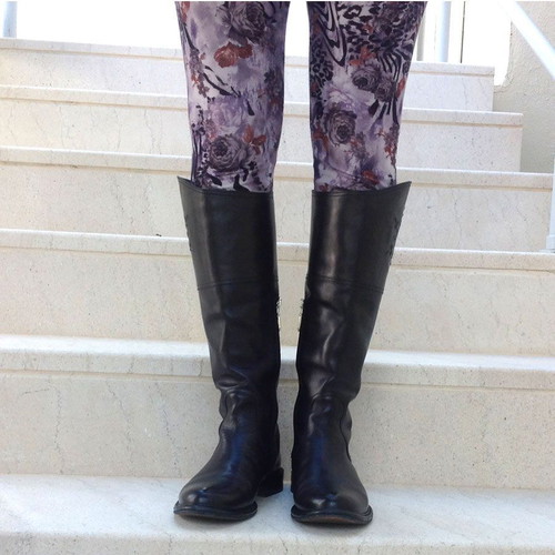 Cesare Paciotti Buffalo Leather Black Boots Size 38,5 in their box