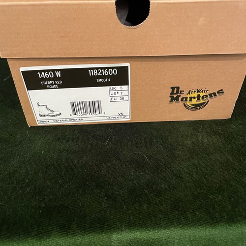 Dr Martens 1460 cherry red boots size 38 new