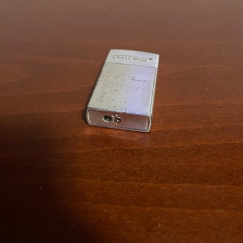 Cutty Sark vintage lighter like new, metal silver