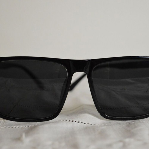 Black square sunglasses like new