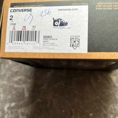 Converse baby shoes like new, size n18