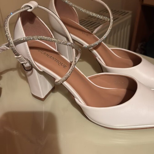 White high heels with criss-cross straps and rhinestones, like new, size 40