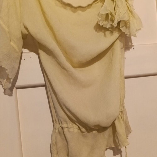 AnnaRita N Women's Blouse like new, yellow silk georgette