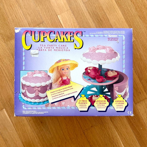 Vintage Cupcakes Tea Party Cake playset like new