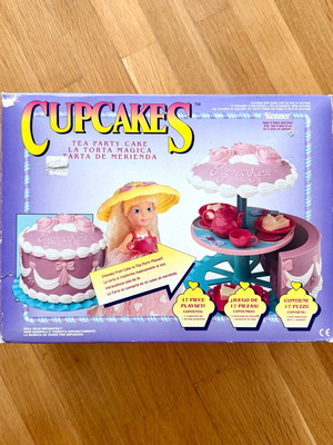 Vintage Cupcakes Tea Party Cake playset like new