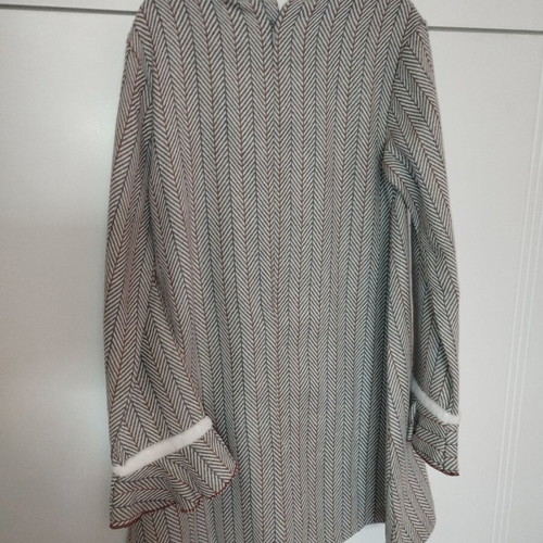 Dadati Grey striped midi dress new, size 10Y, with lining and sleeve design