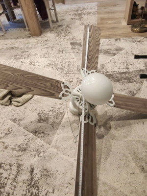 Indoor fan like new, white with wood-effect blades