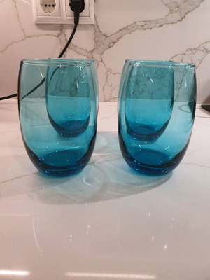 Blue glass drinking glasses like new, set of 4