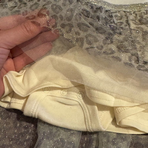 Disney dress new with gold details on tulle