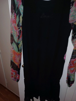 Desigual dress used with transparent sleeves, mini colorful
