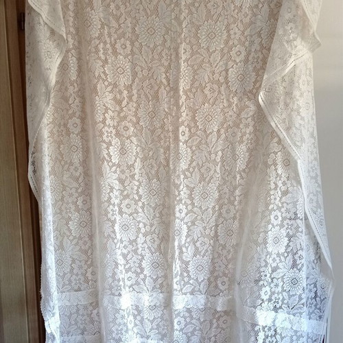 Machine Lace Curtain used, floral design, 212 x 155 cm