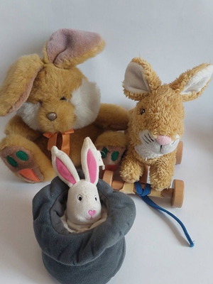 Plush toys like new, set of three rabbits