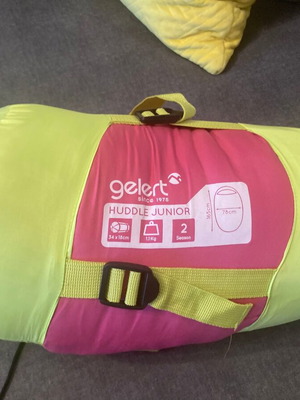 Gelert Huddle Junior Kids Sleeping Bag like new, 2-season
