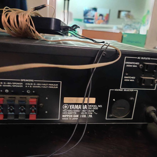 Yamaha Natural Sound Stereo Receiver RX-300 used radio amplifier with voltage selector