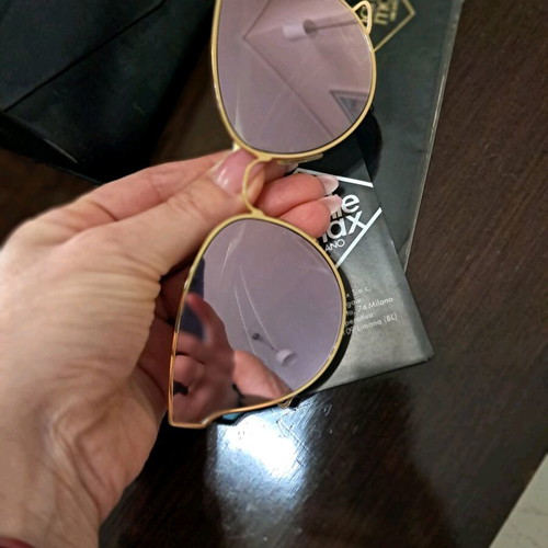 Charlie Max women's sunglasses gold with pink lenses like new