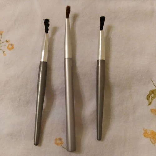 Makeup brushes