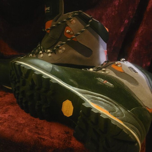 Kayland hiking boots size 44 like new, black gray