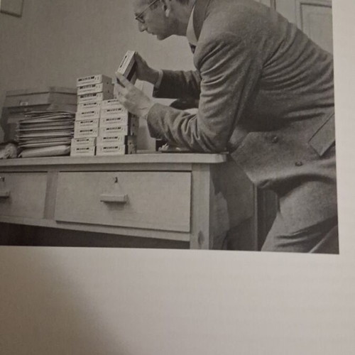 Album Harisiadis Benaki Museum like new, 334 pages