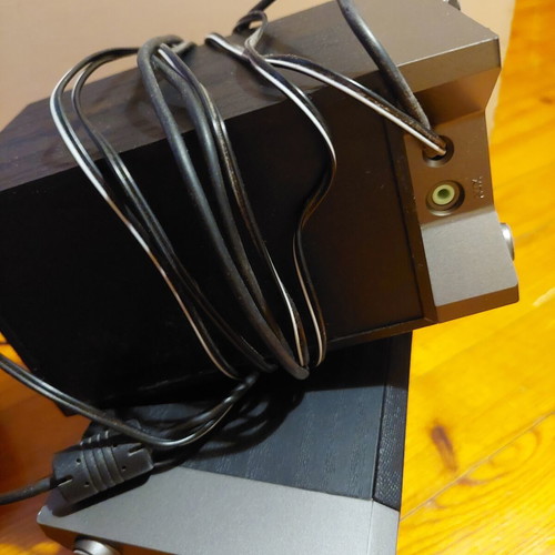 Edifier computer speakers used, USB powered with 3.5mm jack
