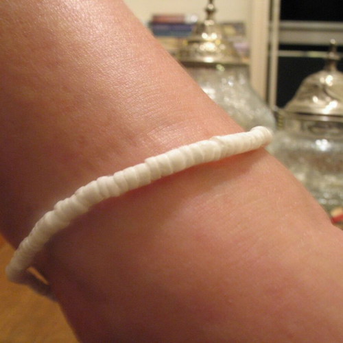 Coral white handmade anklet 23 cm from Hawaii