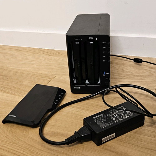 Synology DS220+ used with upgraded 6GB RAM