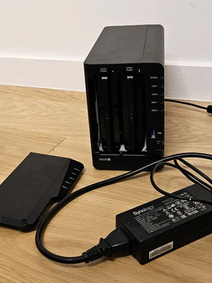 Synology DS220+ used with upgraded 6GB RAM