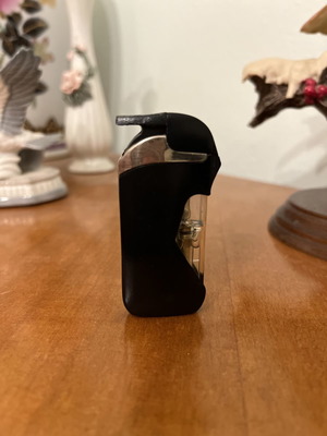 Electronic lighter used in excellent condition