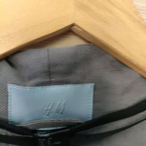 Blazer H&M used, short with belt in beige color size M
