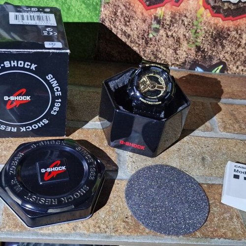 Casio G-Shock GA-110GB-1AER watch like new, men's black
