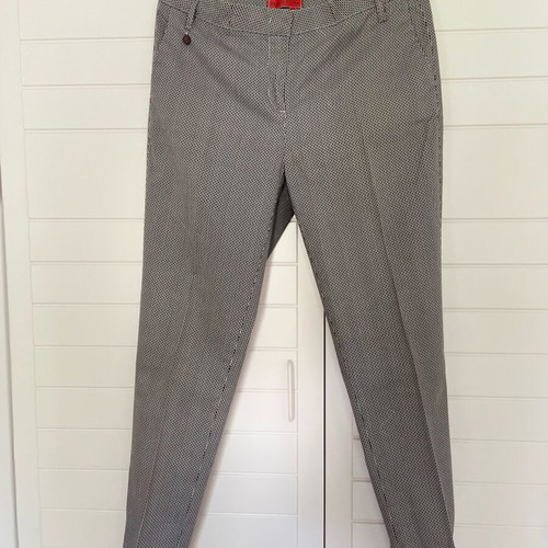 Manila Grace pants like new, modern cut with cuffs, size 46
