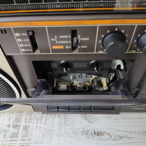 Sharp GF-A1 vintage boombox cassette player