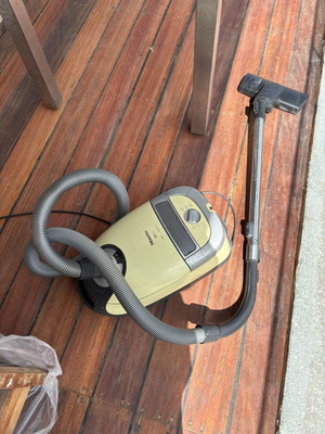 MIELE S5210 ηλεκτρική σκούπα μεταχειρισμένη