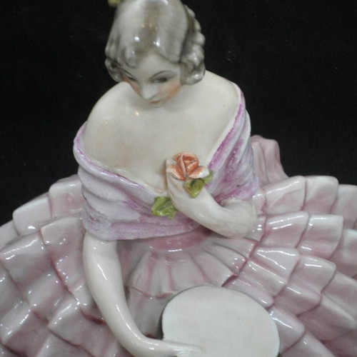 Antique Guido Cacciapuoti porcelain figure used, pink