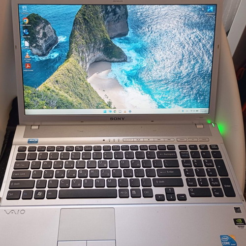 Sony Vaio laptop i5 460m 8GB RAM Nvidia GT 425m 120GB SSD