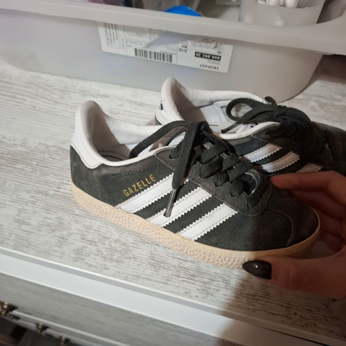 Adidas Gazelle sneakers like new, gray and white, size 28
