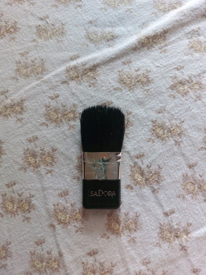 Makeup brush like new, 1 piece