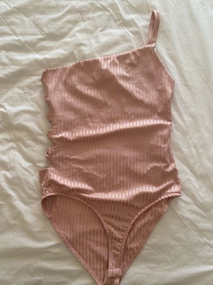 ZARA bodysuit used, size M, pink with cutouts
