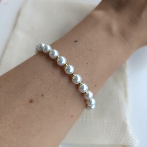 Handmade bracelet with natural pearls and stainless steel, new