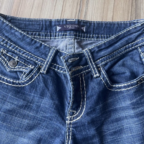 Y2K Capris Size S/M Like New with Detailed Back Pockets