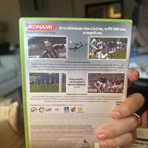 Xbox football games set, like new, pack of 4