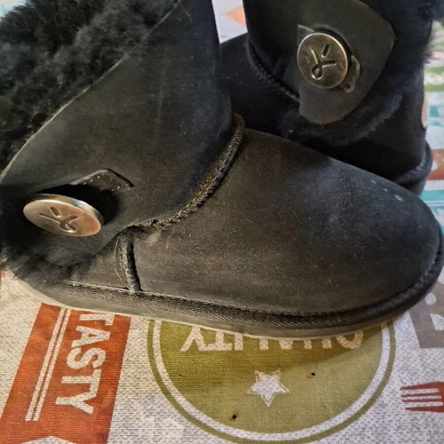 Emu Australia boots size 36 black like new