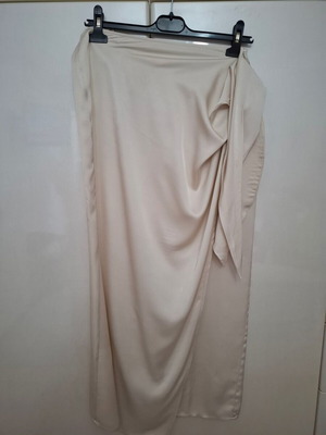 Milkwhite ecru satin wrap skirt size M like new