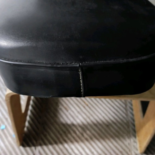 Seat for Honda Z50J zetaki like new with small tear