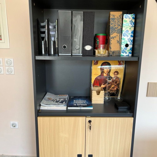 SATO office furniture set like new