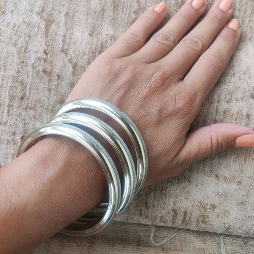 Bracelet set used, 3 round gold plastic with silver glitter