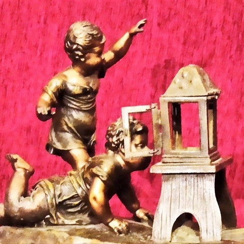 Children with Lantern bronze like new, French antique