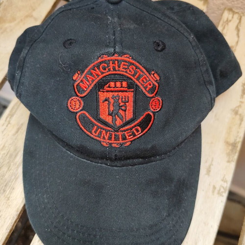 Manchester United vintage jockey hat like new, one size black