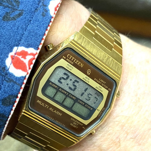 Citizen digital vintage 1980 NOS με βιδωτό οπίσθιο καπάκι καινούργιο